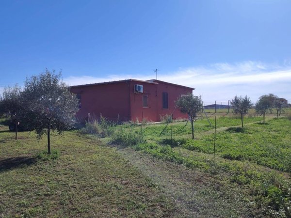 terreno edificabile in vendita a Roma in zona Trigoria