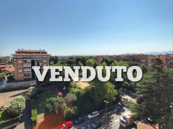 appartamento in vendita a Roma in zona Ardeatino