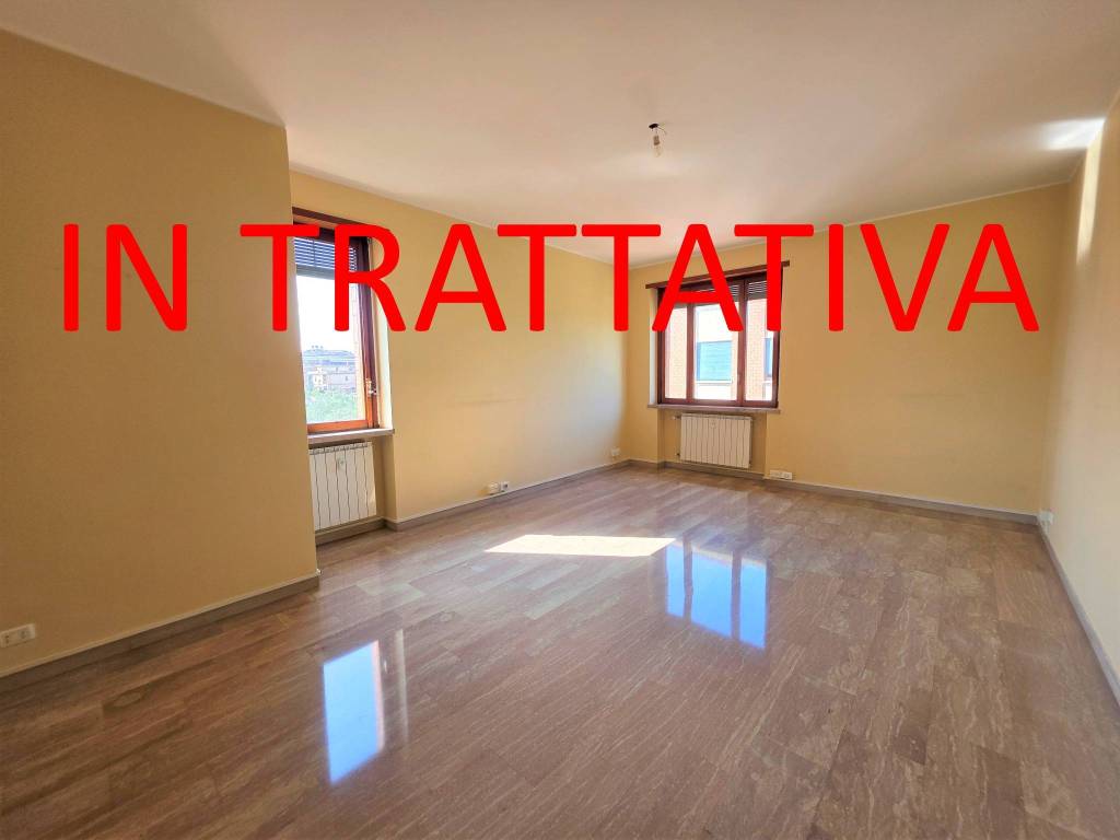 appartamento in vendita a Roma in zona Casal Morena