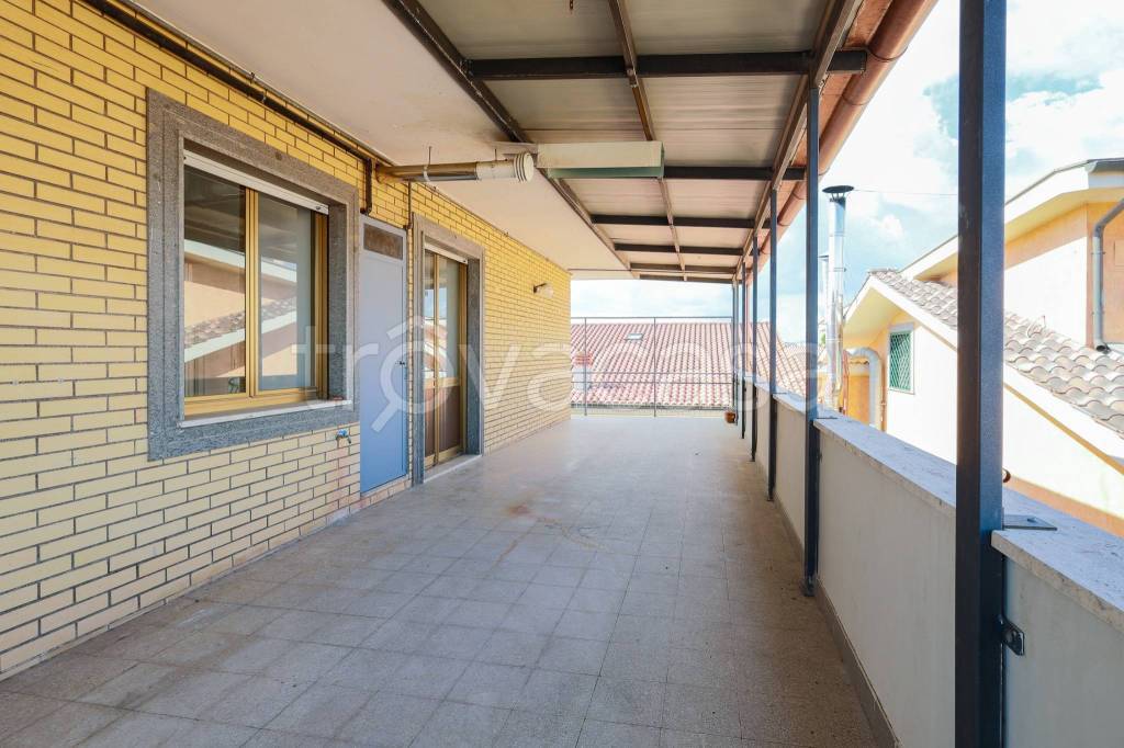 appartamento in vendita a Roma in zona Casal Morena