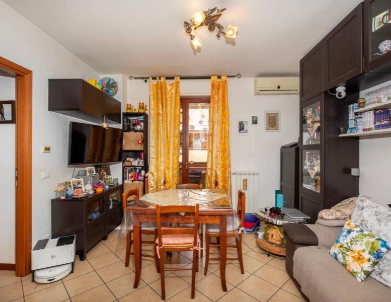 appartamento in vendita a Roma in zona Castelverde