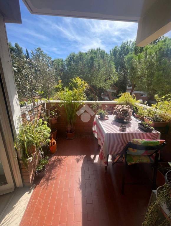 appartamento in vendita a Roma in zona Ardeatino