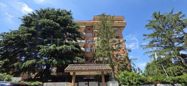 appartamento in vendita a Roma in zona Corviale