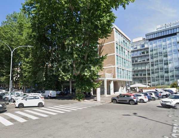 intera palazzina in vendita a Roma in zona Torrino