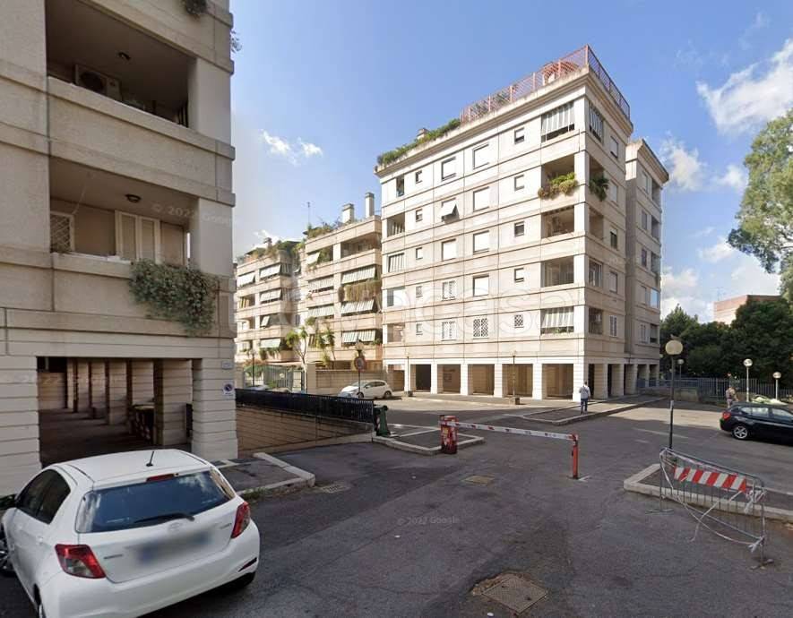 appartamento in vendita a Roma in zona Torrino