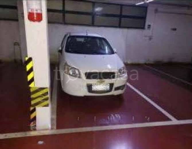 appartamento in vendita a Roma in zona Ardeatino