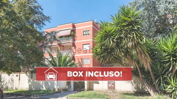 appartamento in vendita a Roma in zona Tor de' Cenci