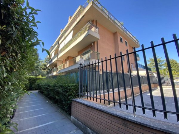 appartamento in vendita a Roma in zona Casal Morena