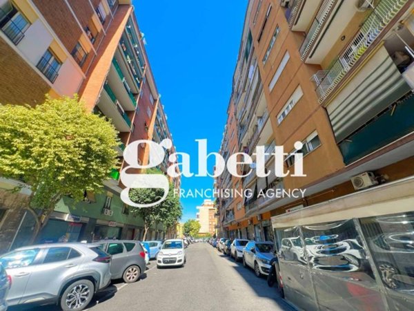 appartamento in vendita a Roma in zona Prenestino-Centocelle