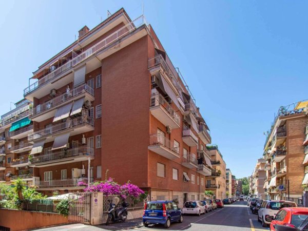 appartamento in vendita a Roma in zona Portuense