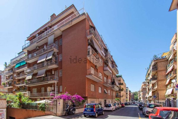 appartamento in vendita a Roma in zona Portuense