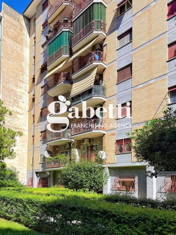 appartamento in vendita a Roma in zona Collatino