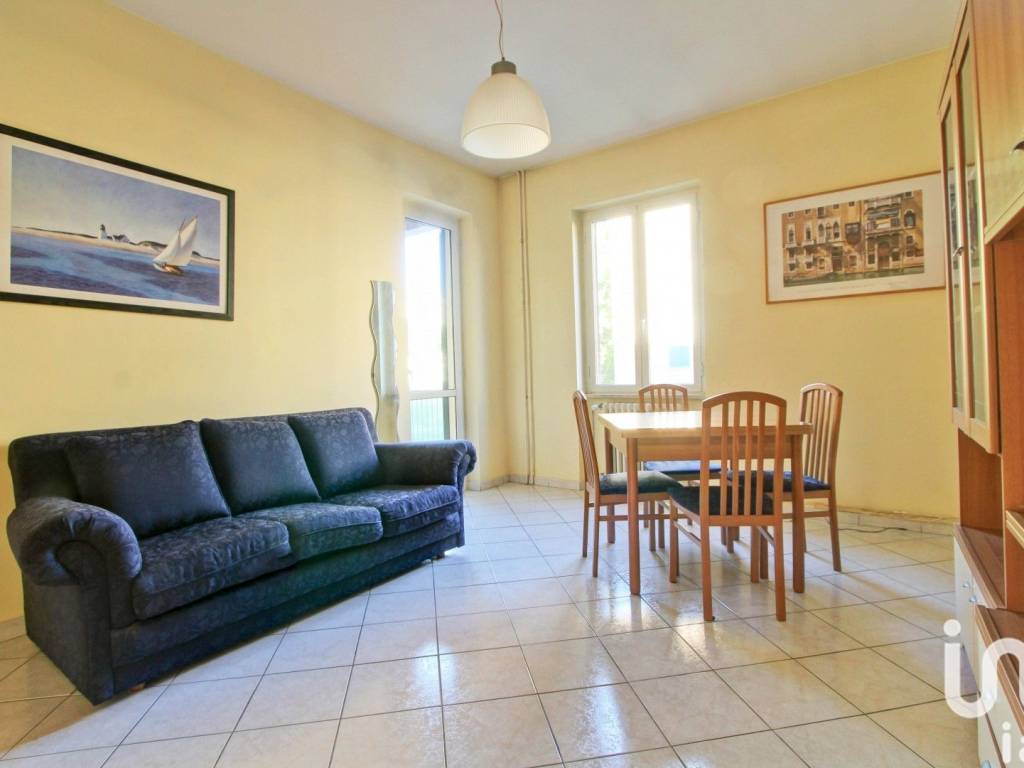 appartamento in vendita a Roma in zona Appio Claudio