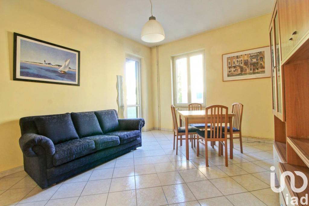 appartamento in vendita a Roma in zona Appio Claudio