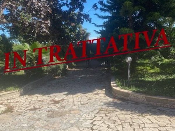 casa indipendente in vendita a Roma in zona Massimina/Casal Lumbroso
