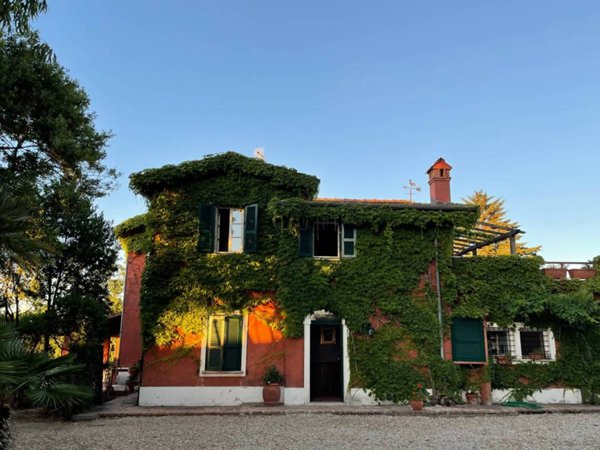 appartamento in vendita a Roma in zona Vitinia