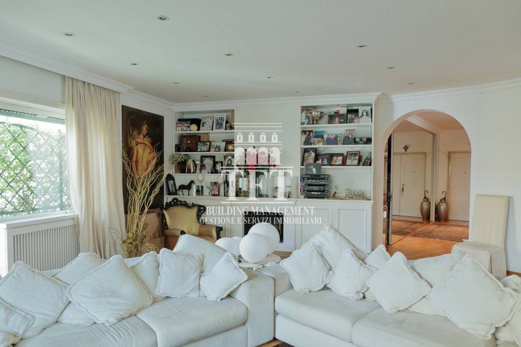 appartamento in vendita a Roma in zona Tor di Quinto