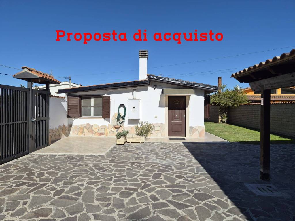 casa indipendente in vendita a Roma in zona Massimina/Casal Lumbroso