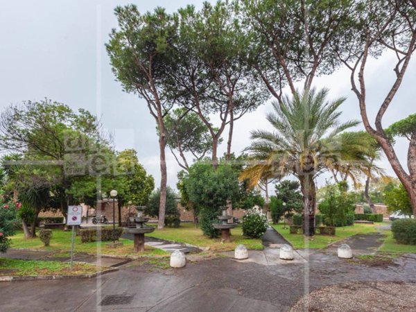 appartamento in vendita a Roma in zona Appio Claudio