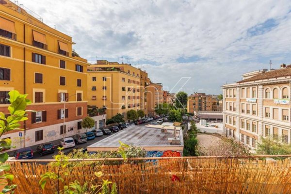 appartamento in vendita a Roma in zona Gianicolense
