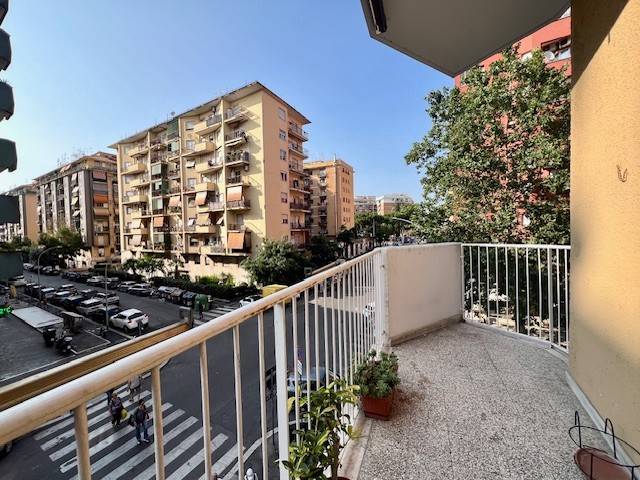 appartamento in vendita a Roma in zona Don Bosco