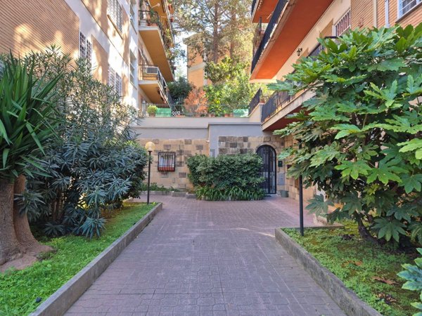 appartamento in vendita a Roma in zona Gianicolense