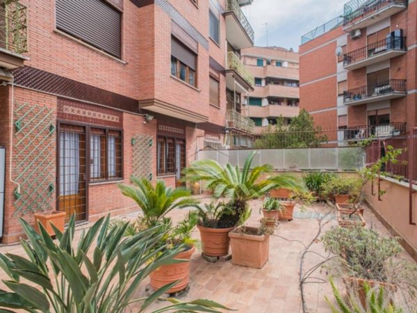 appartamento in vendita a Roma in zona Gianicolense