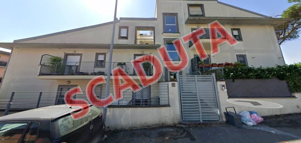 appartamento in vendita a Roma in zona Valle Muricana