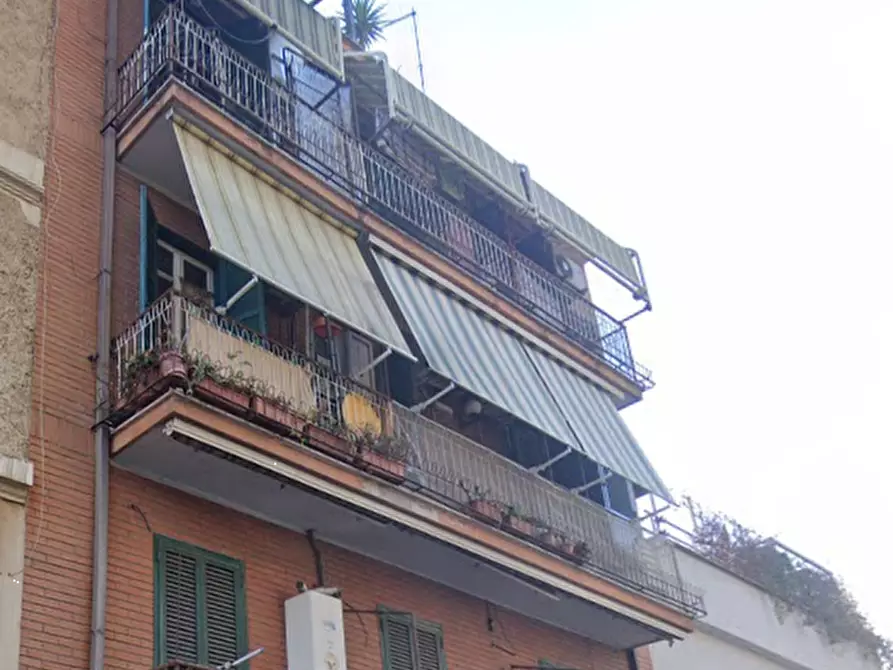 appartamento in vendita a Roma in zona Tuscolano