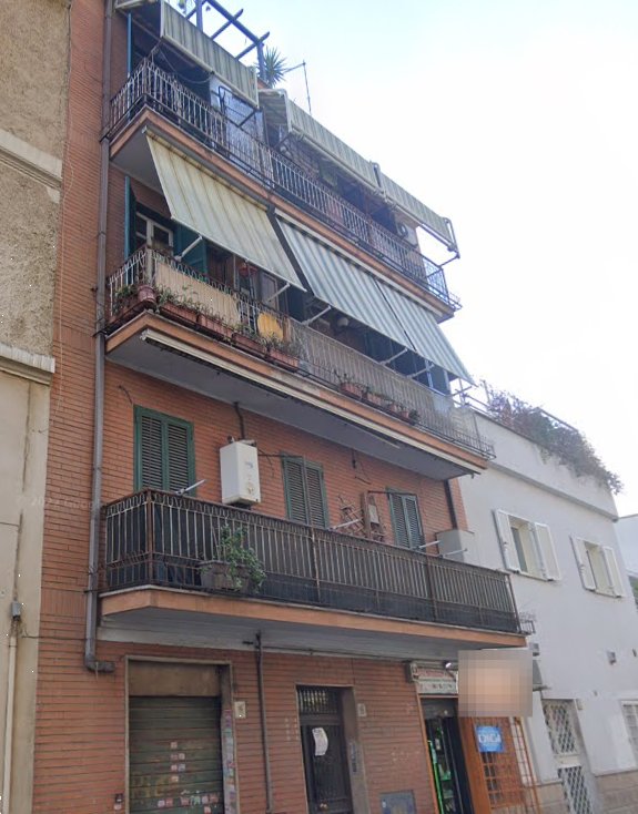 appartamento in vendita a Roma in zona Tuscolano