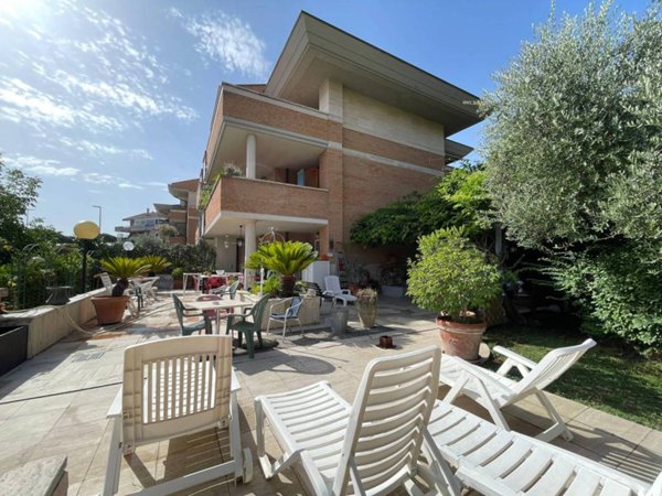 appartamento in vendita a Roma in zona Giuliano Dalmata