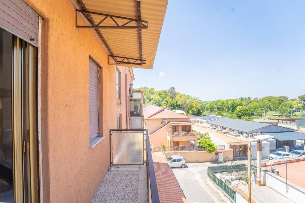 appartamento in vendita a Roma in zona Trastevere