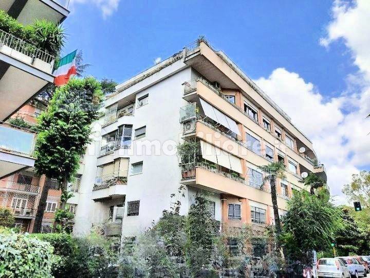appartamento in vendita a Roma in zona Della Vittoria