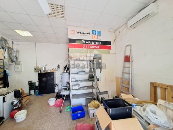 locale commerciale in vendita a Roma in zona Alessandrino