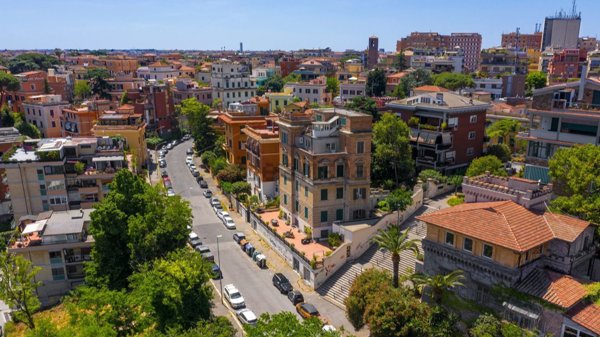 appartamento in vendita a Roma in zona Portuense
