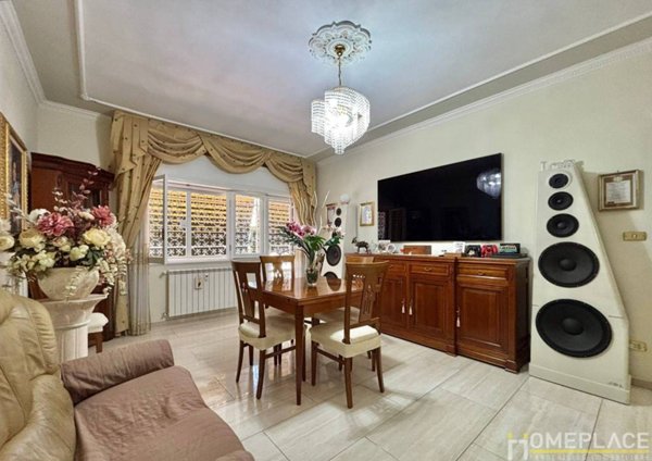 appartamento in vendita a Roma in zona Prenestino-Labicano