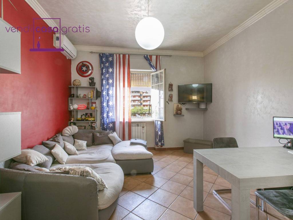 appartamento in vendita a Roma in zona Tor Bella Monaca