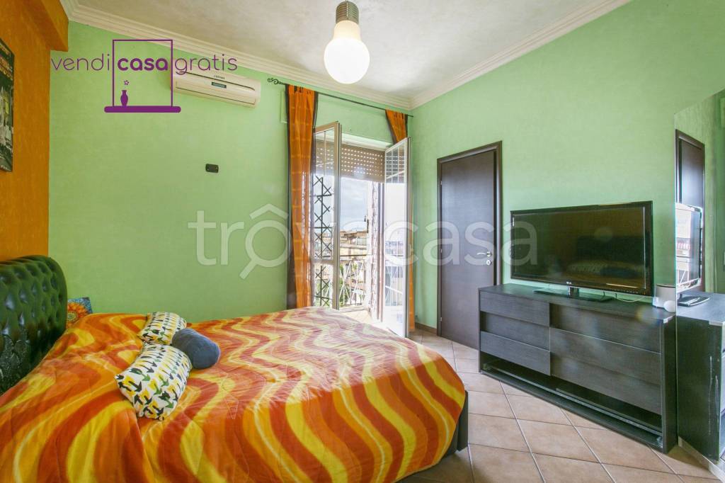 appartamento in vendita a Roma in zona Tor Bella Monaca