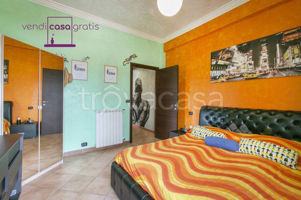 appartamento in vendita a Roma in zona Tor Bella Monaca