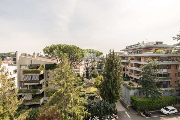 appartamento in vendita a Roma in zona Della Vittoria