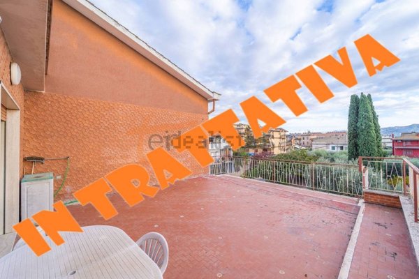 appartamento in vendita a Roma in zona Lunghezza