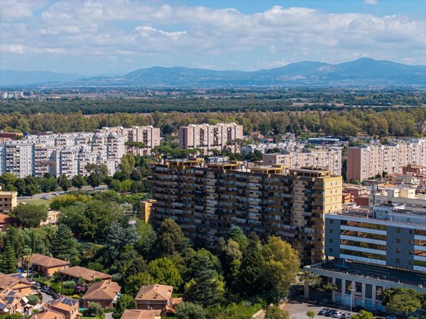 appartamento in vendita a Roma in zona Tor de' Cenci