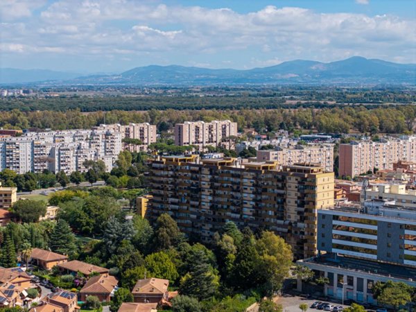 appartamento in vendita a Roma in zona Tor de' Cenci