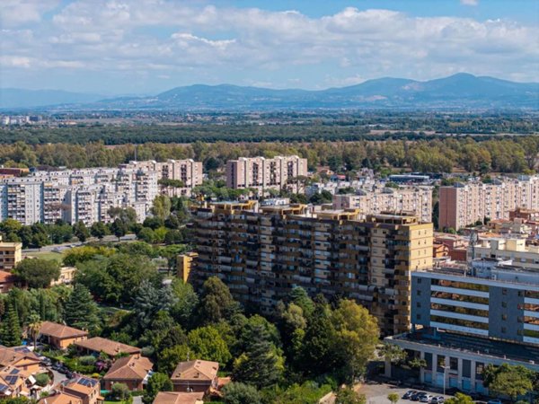 appartamento in vendita a Roma in zona Tor de' Cenci