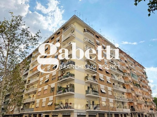 appartamento in vendita a Roma in zona Collatino