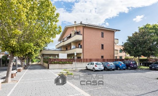 appartamento in vendita a Roma in zona Casal Morena
