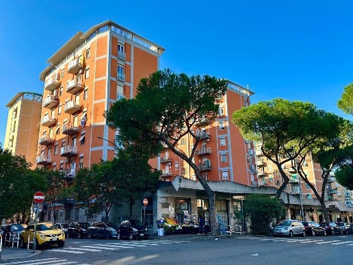 appartamento in vendita a Roma in zona Don Bosco