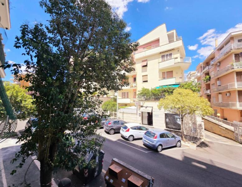 appartamento in vendita a Roma in zona Gianicolense