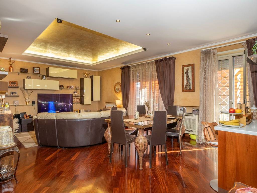 casa indipendente in vendita a Roma in zona Torre Gaia