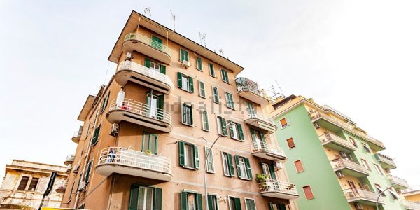 appartamento in vendita a Roma in zona Appio Latino